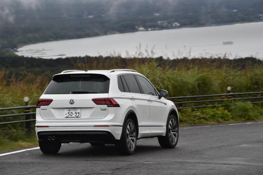  Volkswagen Tiguan R-Line 2016 года  (JP) (фото 10 из 15)